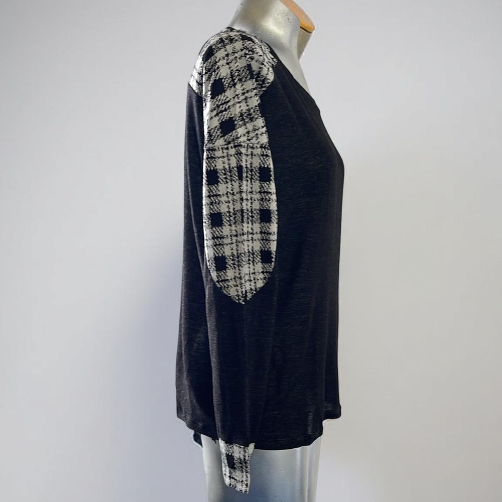 Simple Elegant Top - Picture 4 of 5
